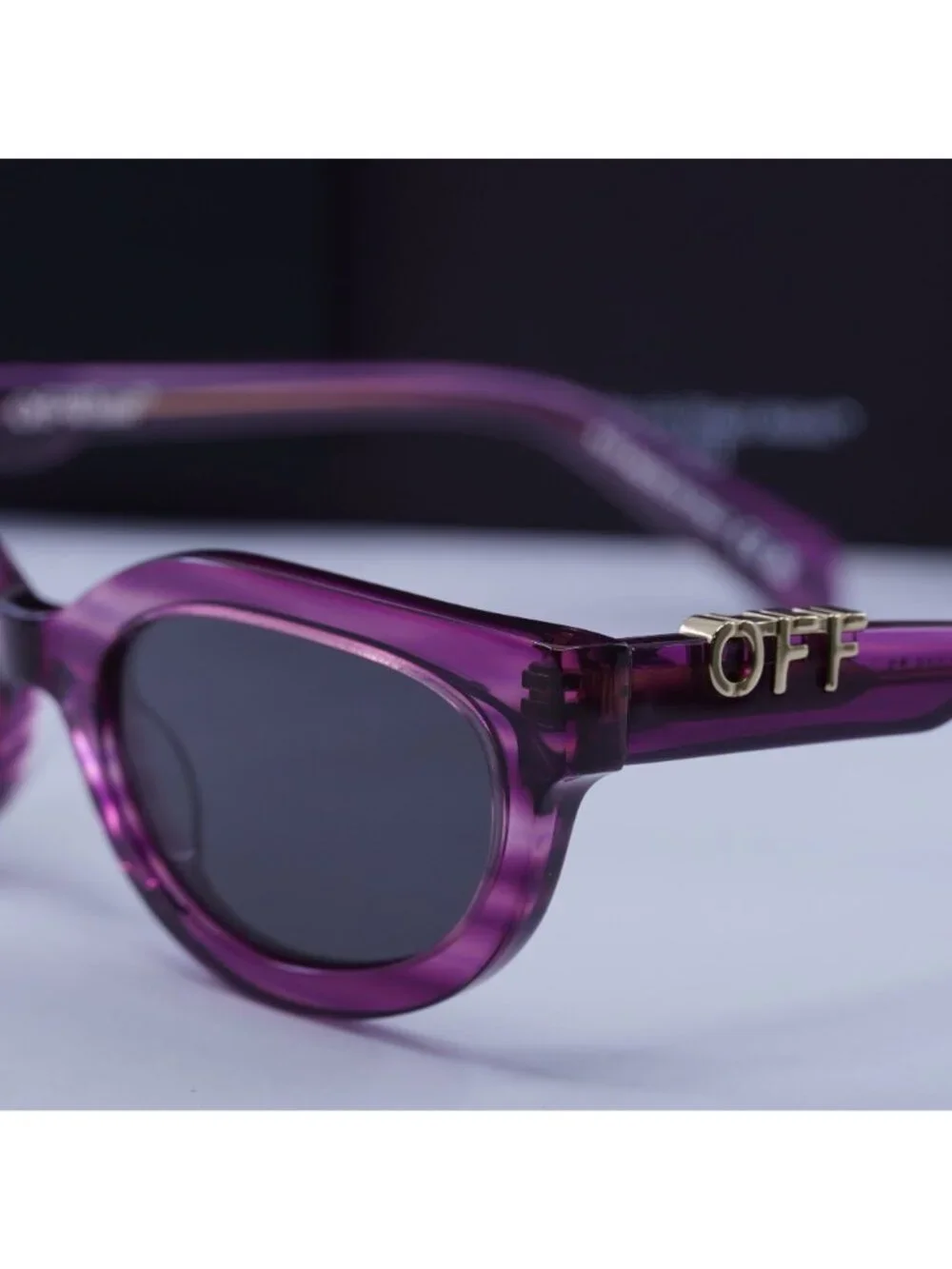 Off-White OERI13D SPARKS 3707 Cat Eye Sunglasses – Purple / Grey